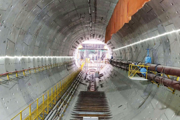 Huy động máy đào hầm TBM của Trung Quốc cho siêu dự án hầm vượt sông hơn 26.000 tỷ đồng, rút ngắn thời gian di chuyển còn 20 phút