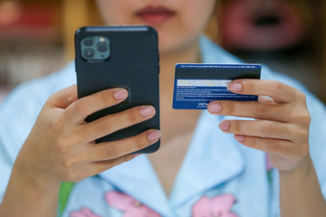 Người dân sẽ bị phong tỏa tài khoản ngân hàng, phạt tới 500 triệu đồng hoặc 7 năm tù nếu có các hành vi sau