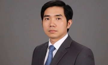 Phó Giáo sư trẻ nhất quê ‘đất võ’ tốt nghiệp Thạc sĩ và Tiến sĩ tại Pháp, đề cao sự trung thực, hiện đang đi trao tri thức tại địa phương