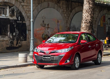 Toyota Vios giá chỉ 260 triệu, khách Việt xem xe thoải mái lựa chọn, thiết kế đẹp cùng vận hành bền bỉ
