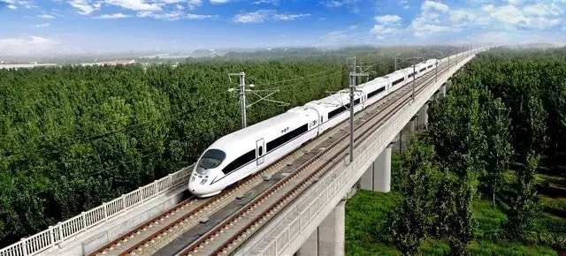 Chuyến tàu cao tốc nối thủ đô với đô thị biển: Có từ 2008, đi chưa tới 30 phút, giờ vẫn chạy tốt - Ảnh 1.