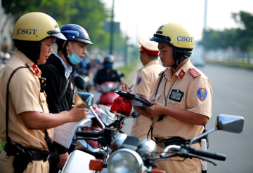 Theo đề xuất mới, người tham gia giao thông có thể bị phạt tại chỗ nếu vi phạm các lỗi này
