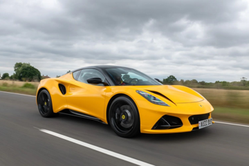 Lotus Emira chốt cấu hình tại Việt Nam: Cỗ máy thể thao gầm thấp tăng tốc lên 100 km/h trong 4 giây