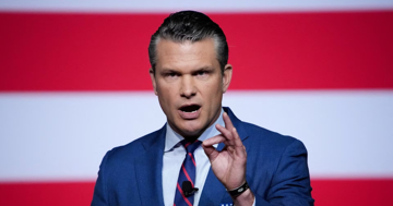 Nghị sĩ Mỹ đòi luận tội Bộ trưởng Chiến tranh Hegseth vì tấn công Iran không qua Quốc hội