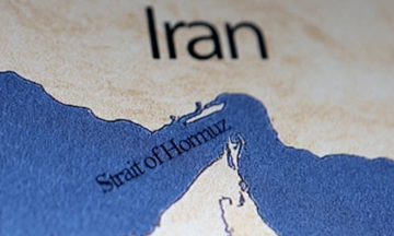 Nóng: Iran tuyên bố mở cửa eo biển Hormuz, Dow Jones tăng hơn 500 điểm