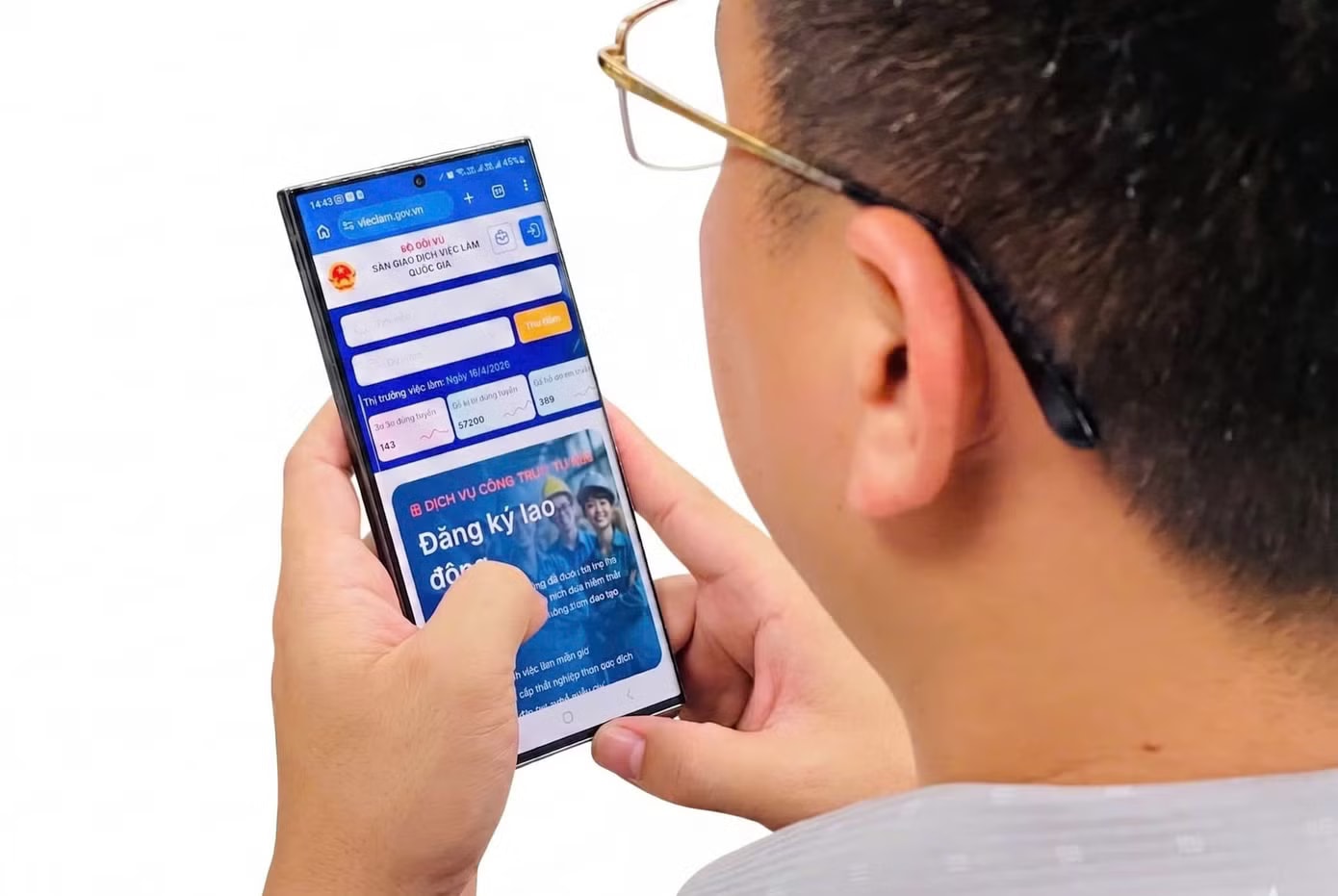 Trải nghiệm tìm kiếm công việc trên Sàn Giao dịch việc làm quốc gia. Sàn giao dịch việc làm: Hiển thị hạn chế, nhiều người chưa biết - Ảnh 1.