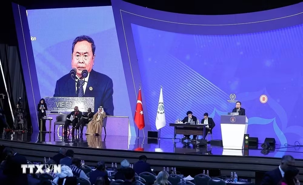 Chủ tịch Quốc hội Trần Thanh Mẫn phát biểu tại Phiên thảo luận chung về chủ đề “Nuôi dưỡng hy vọng, bảo đảm hòa bình và bảo vệ công lý cho các thế hệ tương lai.” (Ảnh: Doãn Tấn/TTXVN) Chủ tịch Quốc hội Trần Thanh Mẫn có bài phát biểu quan trọng tại IPU-152 - Ảnh 2.