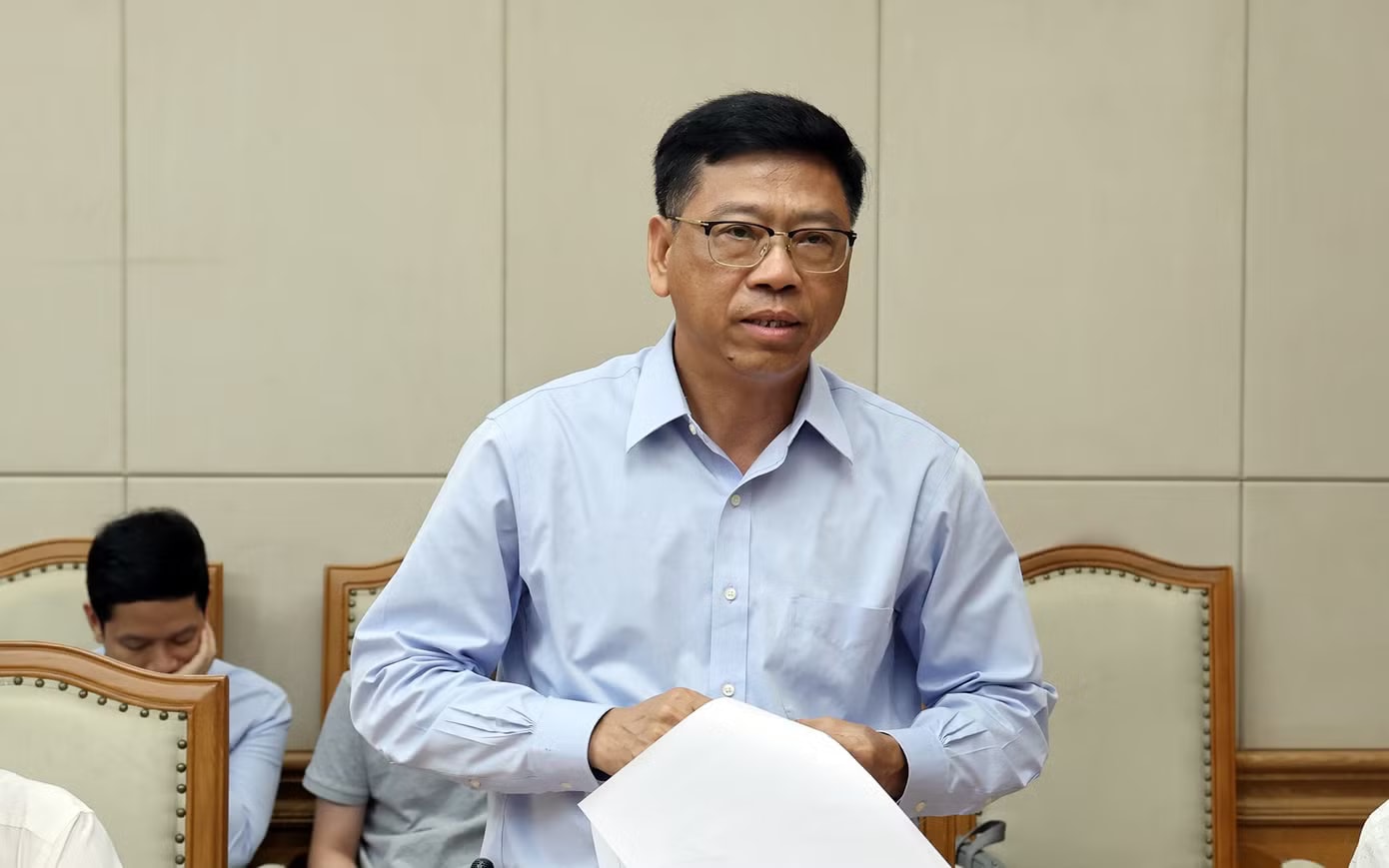 Thứ trưởng Bộ Xây dựng Nguyễn Xuân Sang tại cuộc họp. Ảnh: VGP Bộ Xây dựng bị đề nghị cắt giảm loạt thủ tục hành chính - Ảnh 1.