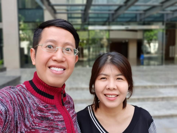 'Thủ khoa của các thủ khoa', con trai nhà toán học nổi tiếng: Ban ngày lên sóng VTV, tối về mở lớp dạy Toán cùng vợ