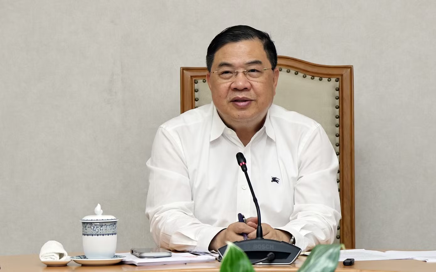 Phó Thủ tướng Thường trực Chính phủ Phạm Gia Túc phát biểu. Ảnh: VGP Bộ Xây dựng bị đề nghị cắt giảm loạt thủ tục hành chính - Ảnh 2.