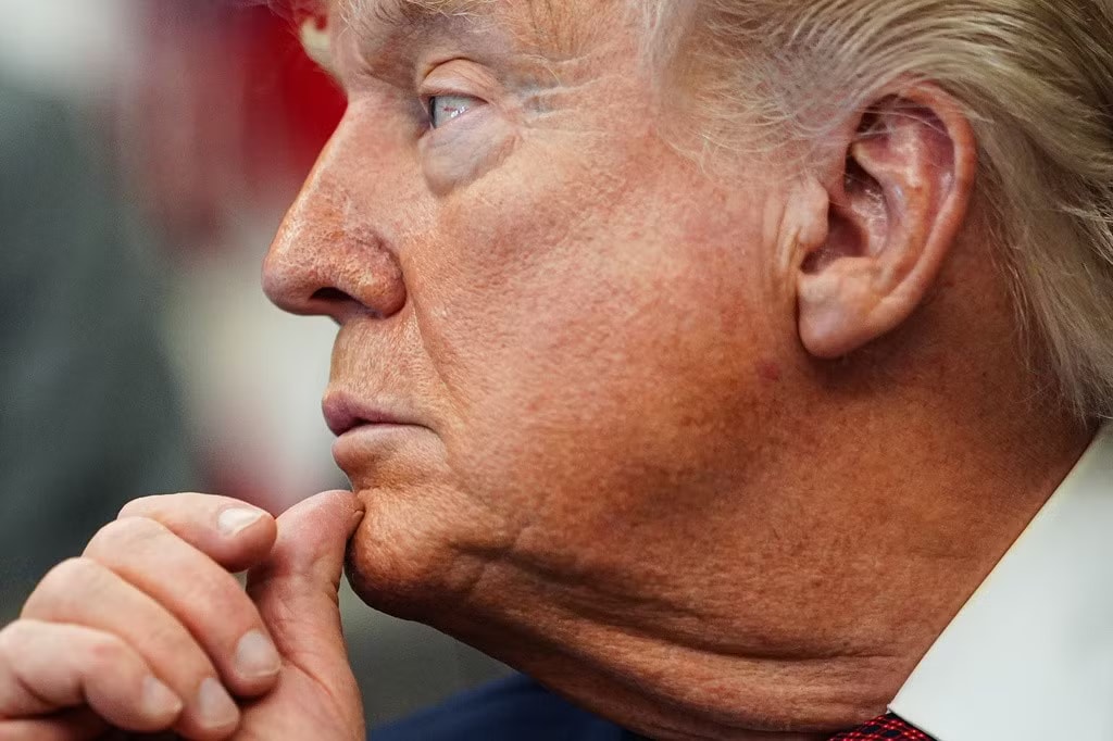 Tổng thống Mỹ Donald Trump. (Ảnh: AP) Nỗi sợ của Tổng thống Trump và bài toán gây khó 7 đời tổng thống Mỹ - Ảnh 1.