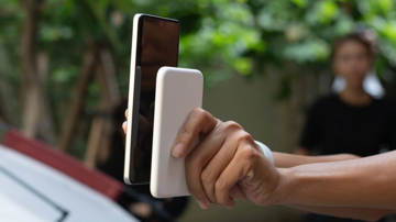 Lần đầu có điện thoại pin 10.000 mAh tại Việt Nam, sạc 1 lần dùng cả tuần