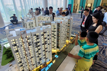 Nhiều người bán tháo, đỉnh giá đã qua: Thời cơ 'vàng' để người cầm tiền mặt săn bất động sản giá tốt?