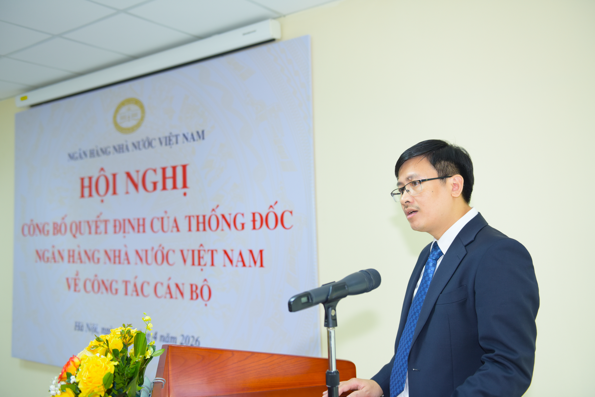 Bổ nhiệm ông Hoàng Minh Tiến giữ chức Phó Cục trưởng Cục Công nghệ thông tin, Ngân hàng Nhà nước - Ảnh 2.