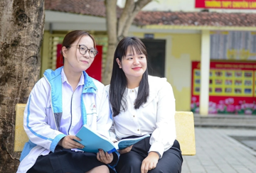 Nữ sinh cấp 3 trường chuyên quê ‘đất vua’ nhận học bổng du học Mỹ trị giá 10,8 tỷ, gợi mở luôn cách ‘săn’