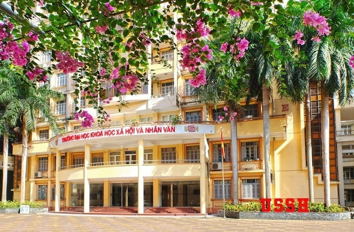 nhan-van-2.jpg