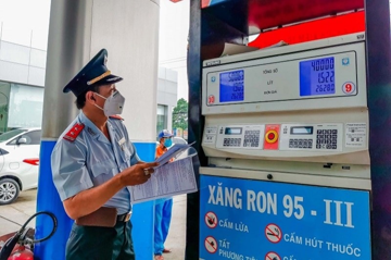 Bộ Công Thương yêu cầu kiểm tra 180 thương nhân phân phối xăng dầu
