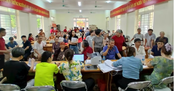 Người dân 2 thôn ngồi chật kín nhà văn hóa nhận tiền bồi thường đại dự án 925.000 tỷ sở hữu sân vận động lớn nhất thế giới của Việt Nam