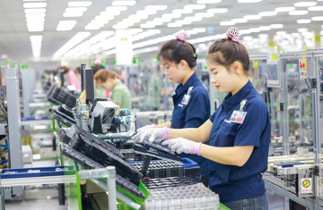 Từ bài học Hàn Quốc, Đài Loan: Làm gì để doanh nghiệp tư nhân Việt Nam không còn ‘gia công giá trị thấp’?