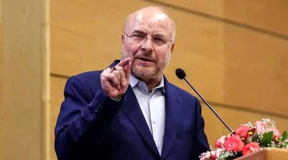 Chủ tịch Quốc hội Iran Mohammad Baqer Qalibaf. Iran tuyên bố không đàm phán bởi 'những lời đe dọa’, sẵn sàng tung ra 'quân bài mới' - Ảnh 1.