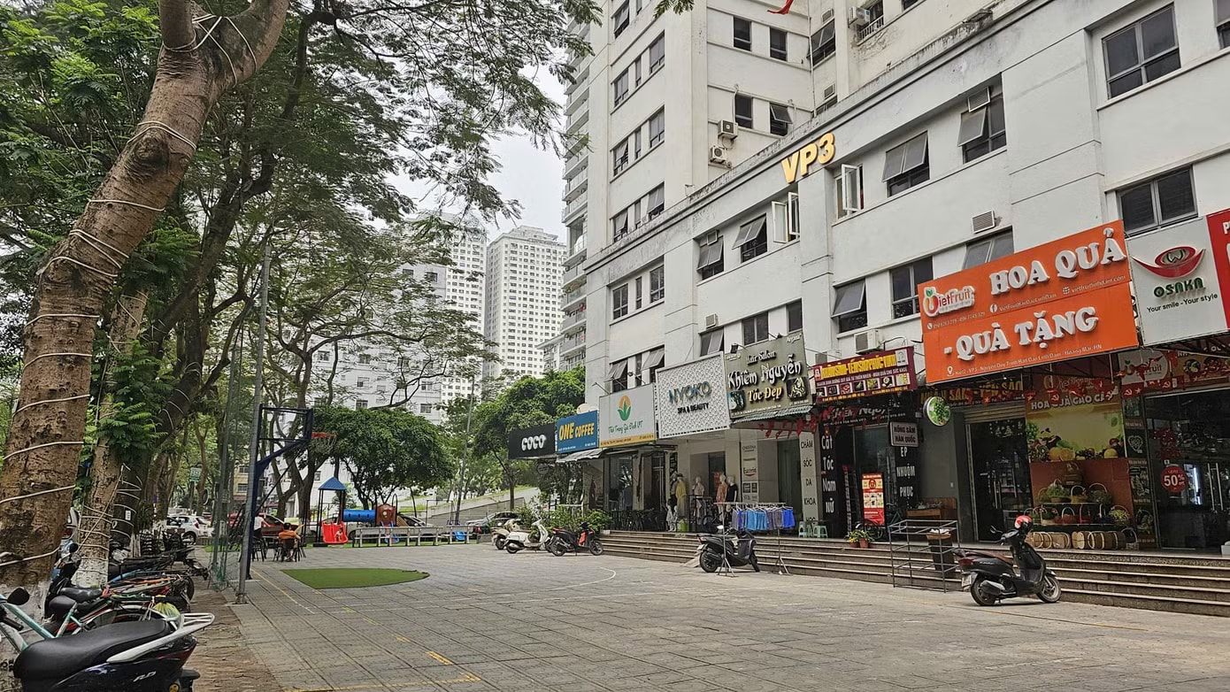 Không chỉ 'chung cư vạn dân' HH Linh Đàm, loạt chung cư sai phạm bị 'treo' sổ hồng cũng lấy ý kiến cư dân - Ảnh 1.