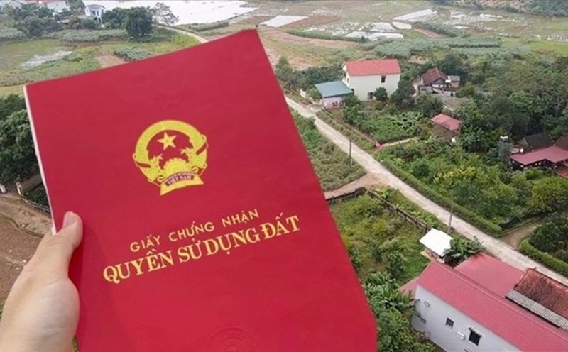 Từ giờ, mua đất giấy viết tay từ năm 2013 vẫn có cơ hội làm sổ đỏ- Ảnh 1. Từ giờ, mua đất giấy viết tay từ năm 2013 vẫn có cơ hội làm sổ đỏ- Ảnh 1.