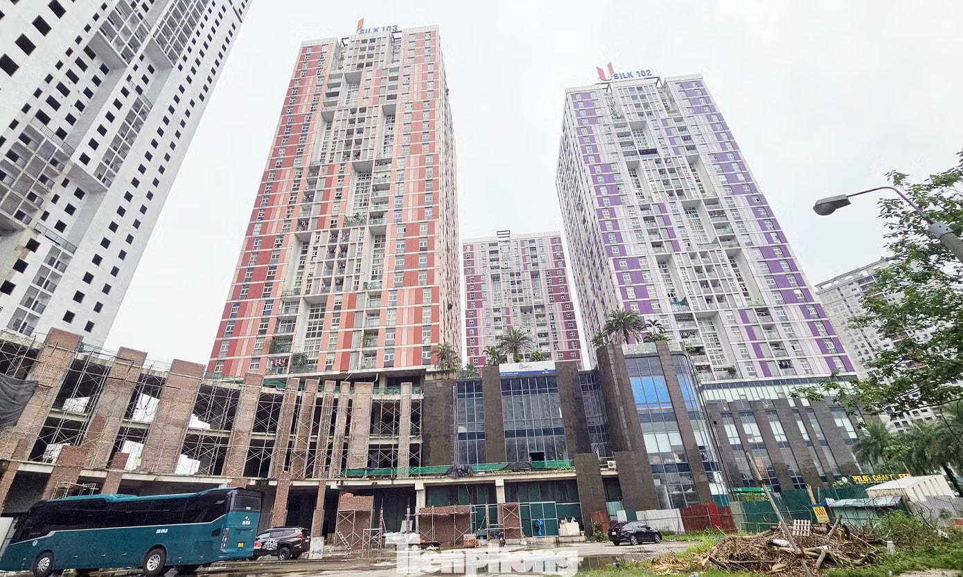Cận cảnh 'siêu dự án' Usilk City vỡ tiến độ vì hơn 5.300 tỷ bán nhà bị dùng cho mục đích khác - Ảnh 2.
