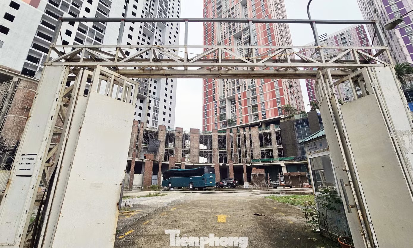 Cận cảnh 'siêu dự án' Usilk City vỡ tiến độ vì hơn 5.300 tỷ bán nhà bị dùng cho mục đích khác - Ảnh 8.