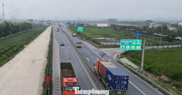 Cao tốc Cao Bồ - Mai Sơn mở rộng chưa xong, vì sao xe được đi tạm?