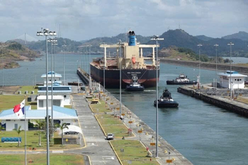 Phí qua kênh đào Panama tăng gấp hơn 30 lần, doanh nghiệp tranh nhau 'mua đường'