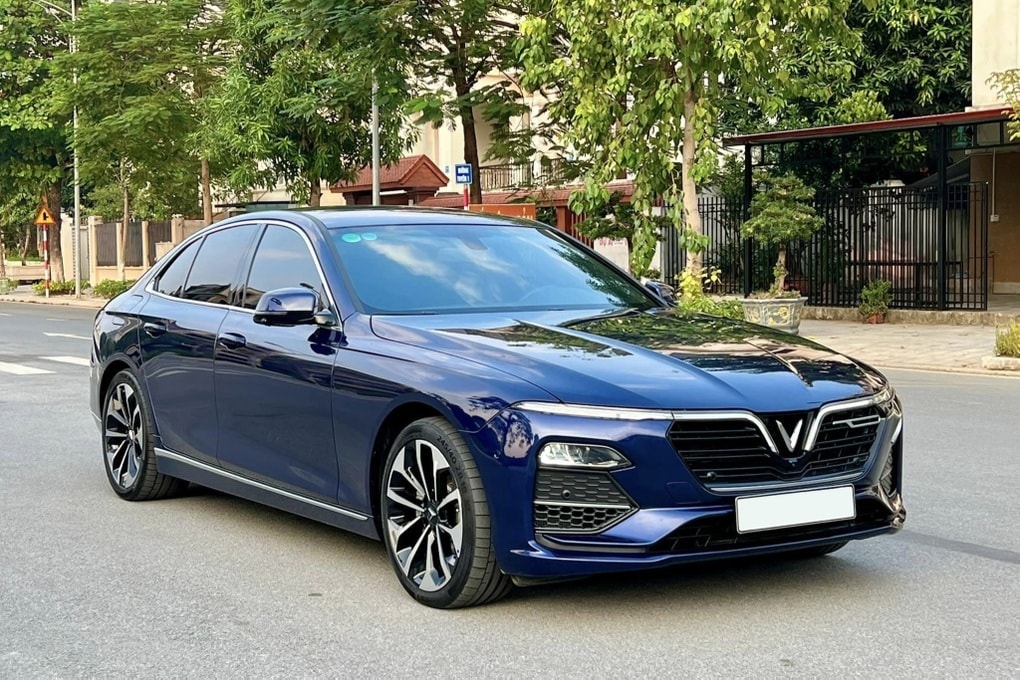 vinfast-luxa.jpg