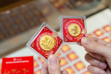 Giá vàng hôm nay (23/4): ‘Bốc hơi’ gần 1 triệu đồng/lượng