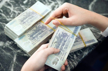 Ngư dân Quảng Ninh được 'lộc biển', vừa vớt lên bờ đã có khách trả 30 triệu đồng tiền tươi
