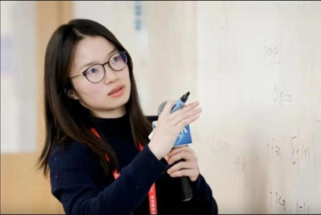 Nữ ‘thần đồng’ được dự đoán giành 'Nobel Toán học': 16 tuổi đỗ đại học, 35 tuổi là Giáo sư, giải được bài toán hơn một thế kỷ