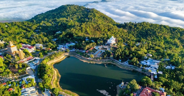 Việt Nam sẽ hình thành trung tâm du lịch nghỉ dưỡng sinh thái núi và hành hương, tọa lạc tại ‘nóc nhà miền Tây’