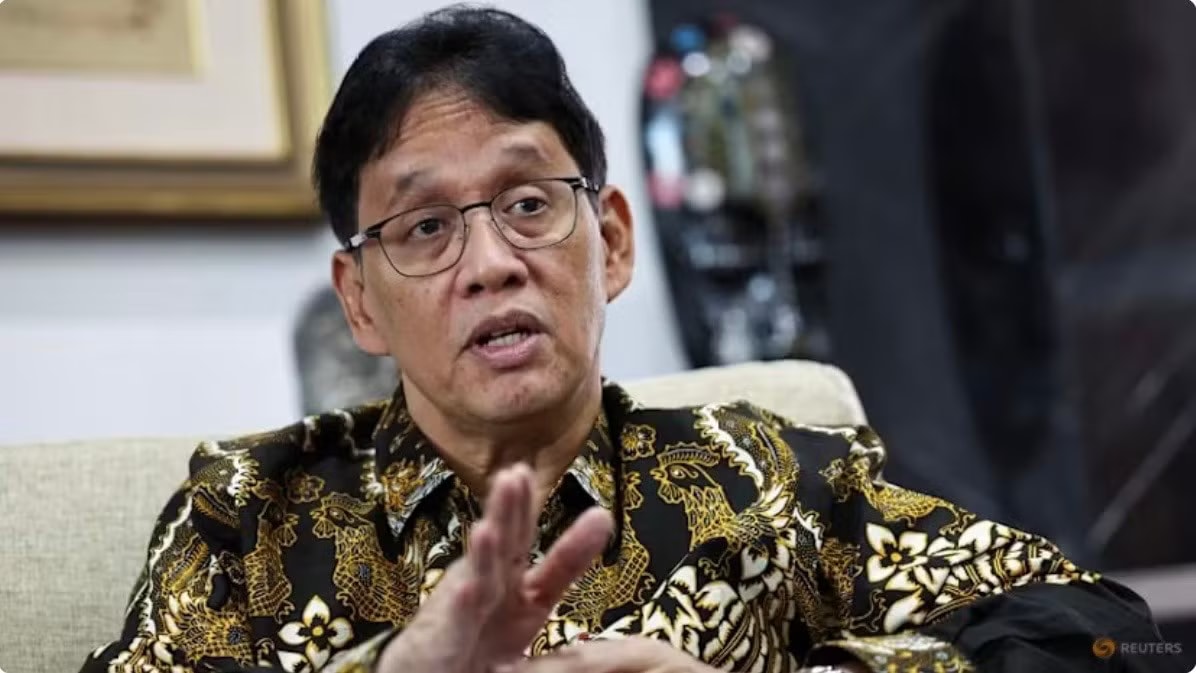 Bộ trưởng Tài chính Indonesia Purbaya Yudhi Sadewa. (Ảnh: Reuters) Bộ trưởng Tài chính Indonesia đề xuất thu phí ở eo biển Malacca giống như eo biển Hormuz - Ảnh 1.