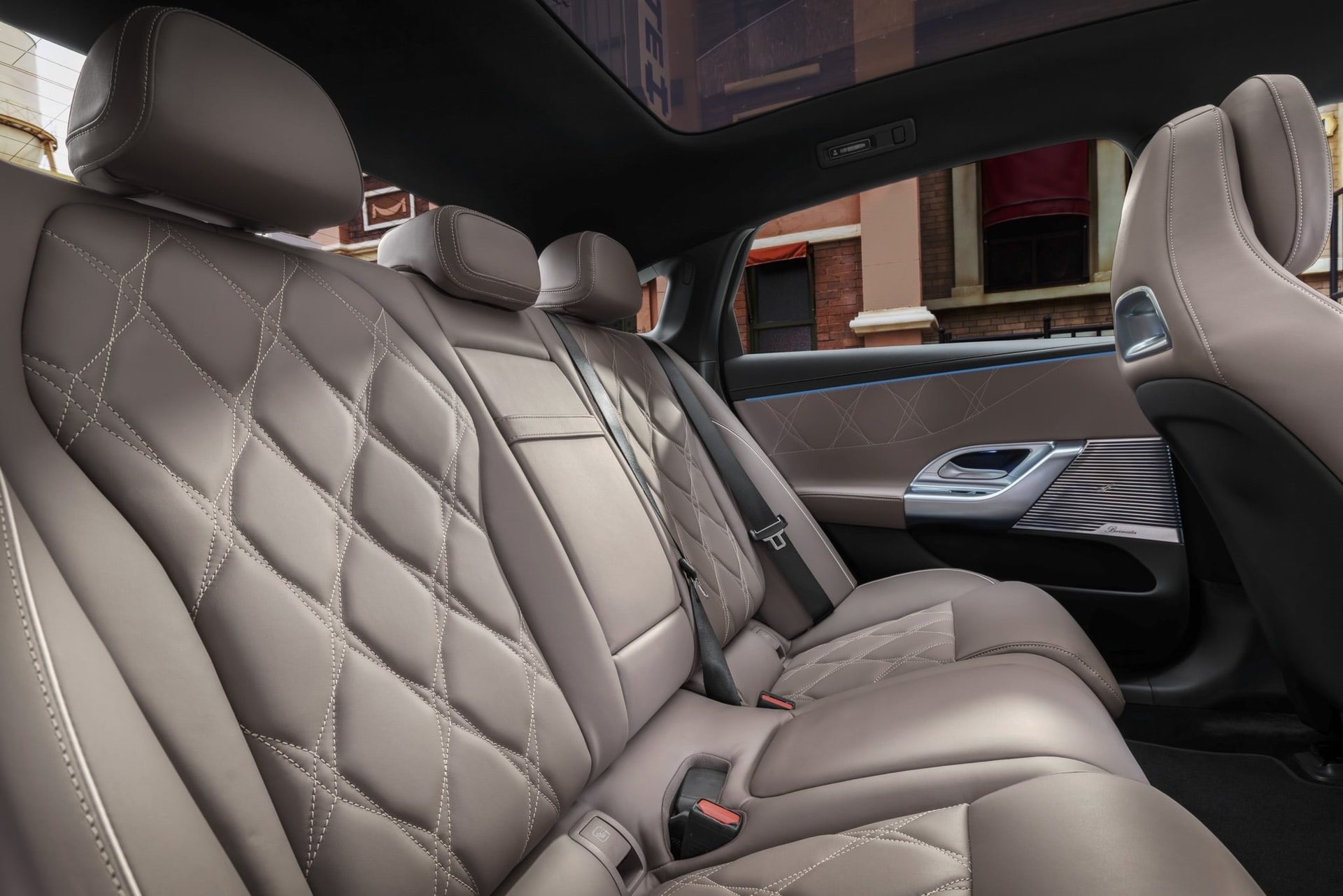Mercedes-Benz C-Class EV 2027 6