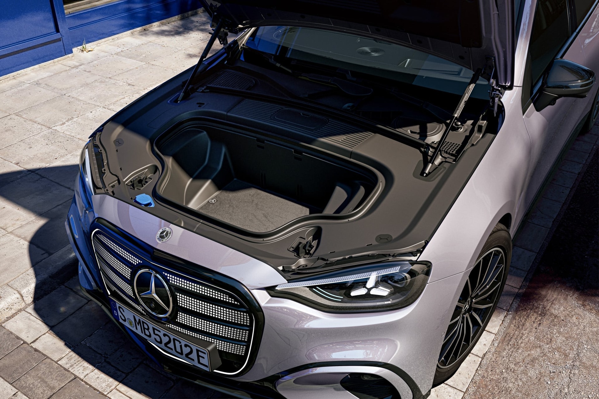 Mercedes-Benz C-Class EV 2027 9