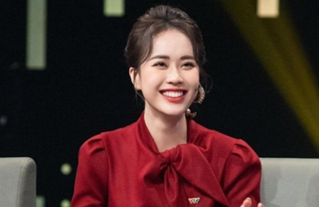 'MC xinh đẹp nhất nhì VTV' có chồng là Tiến sĩ, hạnh phúc, viên mãn trong ngôi nhà 9 tầng được ví như 'cung điện'
