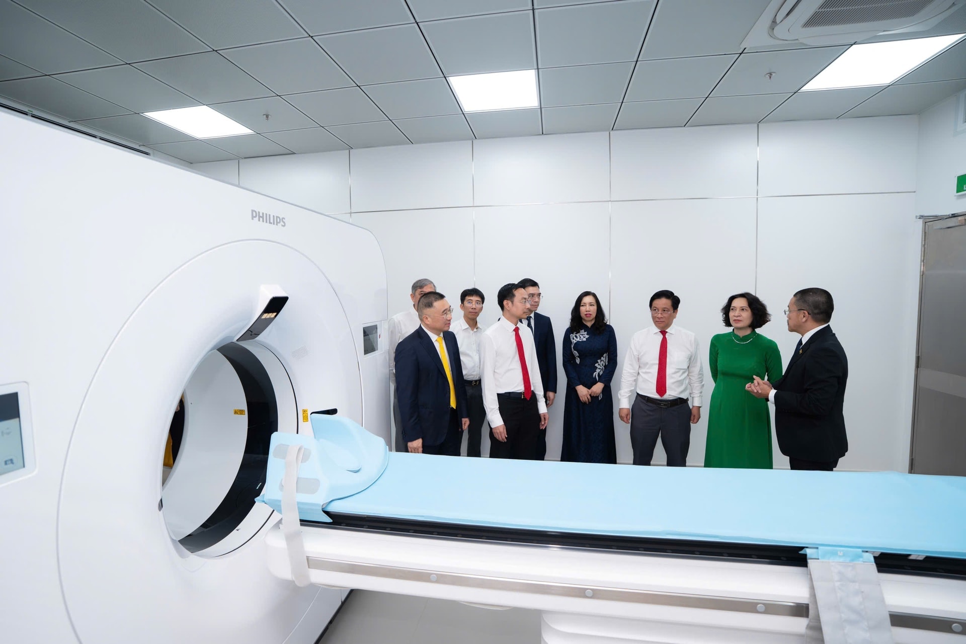 Khánh thành công trình đầu tiên trong chuỗi dự án phục vụ APEC 2027- Bệnh viện Mặt Trời Phú Quốc - Ảnh 2.