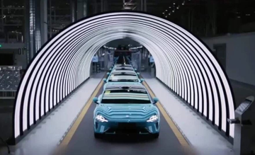 Tiệm cận 60% thị phần, xe điện Trung Quốc tiến đánh 'mặt trận cuối cùng' để xóa sổ xe xăng