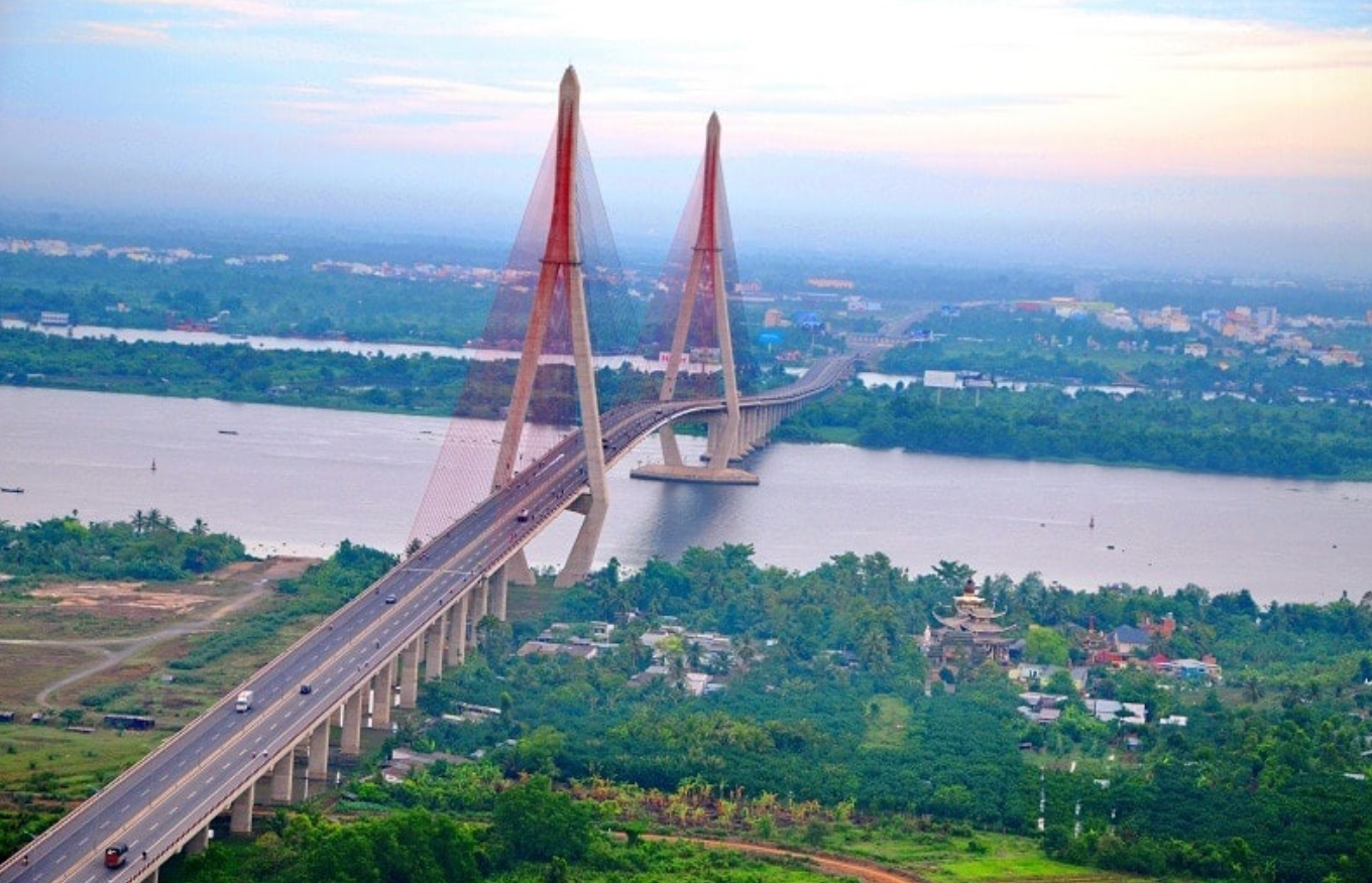 Cây cầu độc đạo kết nối loạt tỉnh thành miền Tây đến TP. HCM: Từng giữ kỷ lục Đông Nam Á, nay nguy cơ quá tải- Ảnh 1. Cây cầu độc đạo kết nối loạt tỉnh thành miền Tây đến TP. HCM: Từng giữ kỷ lục Đông Nam Á, nay nguy cơ quá tải- Ảnh 1.