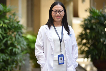Nữ giáo sư trẻ nhất Việt Nam 31 tuổi đã học xong Tiến sĩ tại Pháp, hiện là trưởng khoa tại đại học trong top 850 thế giới