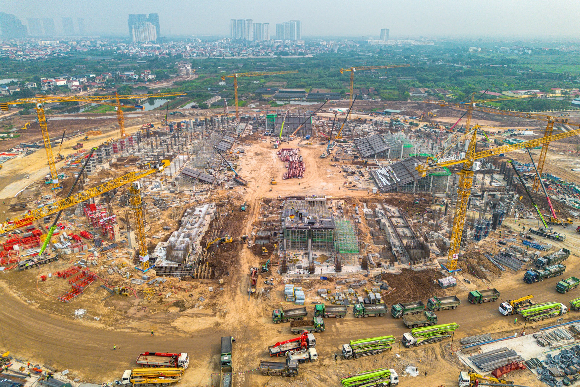 Sân vận động lớn bậc nhất Việt Nam quy mô 60.000 chỗ ngồi: Tốc độ nhanh hơn xây nhà ở Úc, 2027 sẽ hoàn thành- Ảnh 2. Sân vận động lớn bậc nhất Việt Nam quy mô 60.000 chỗ ngồi: Tốc độ nhanh hơn xây nhà ở Úc, 2027 sẽ hoàn thành- Ảnh 2.