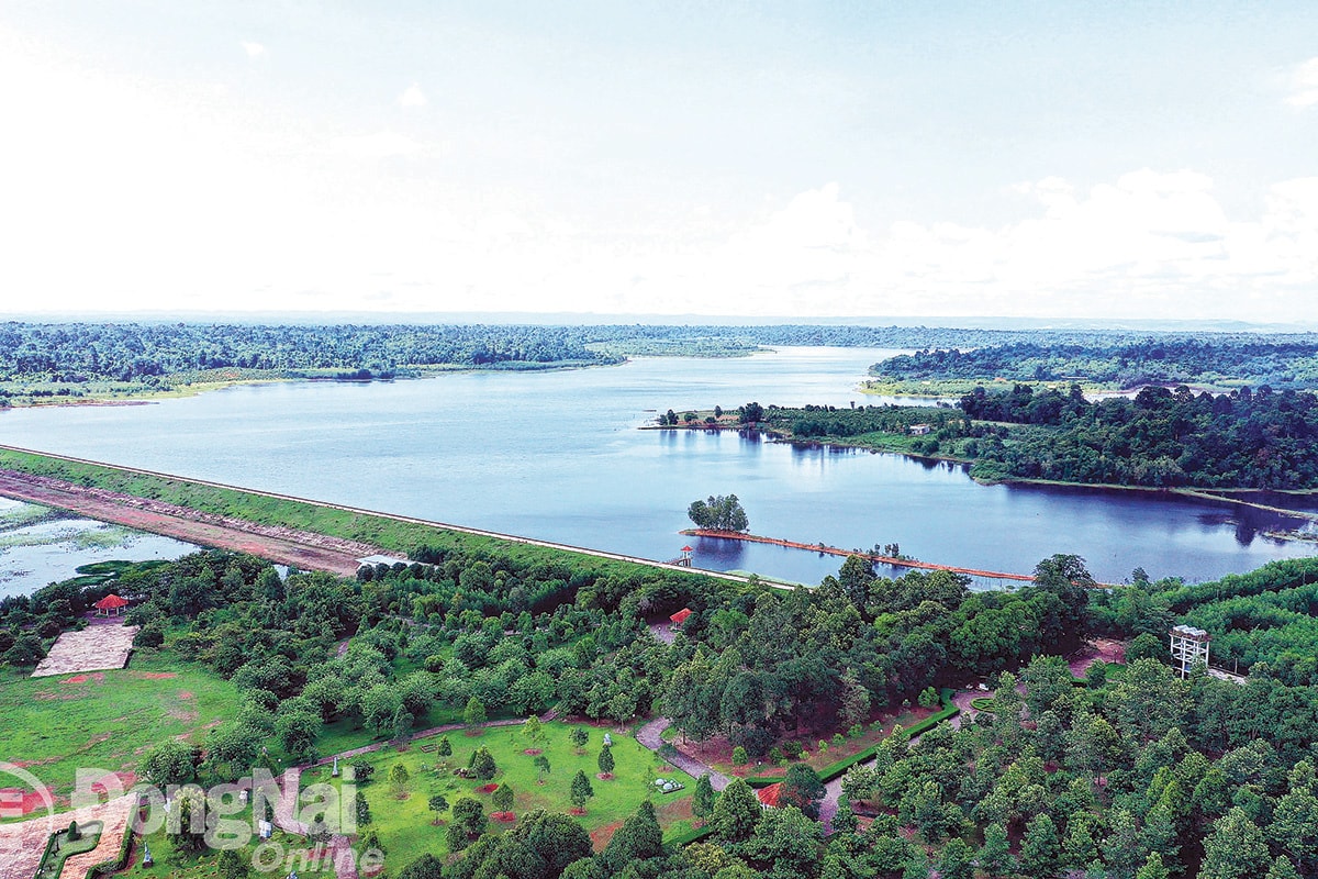Một góc khác của Khu Bảo tồn Thiên nhiên - Văn hóa Đồng Nai. Nguồn ảnh: Báo Đồng Nai Một góc khác của Khu Bảo tồn Thiên nhiên - Văn hóa Đồng Nai. Nguồn ảnh: Báo Đồng Nai