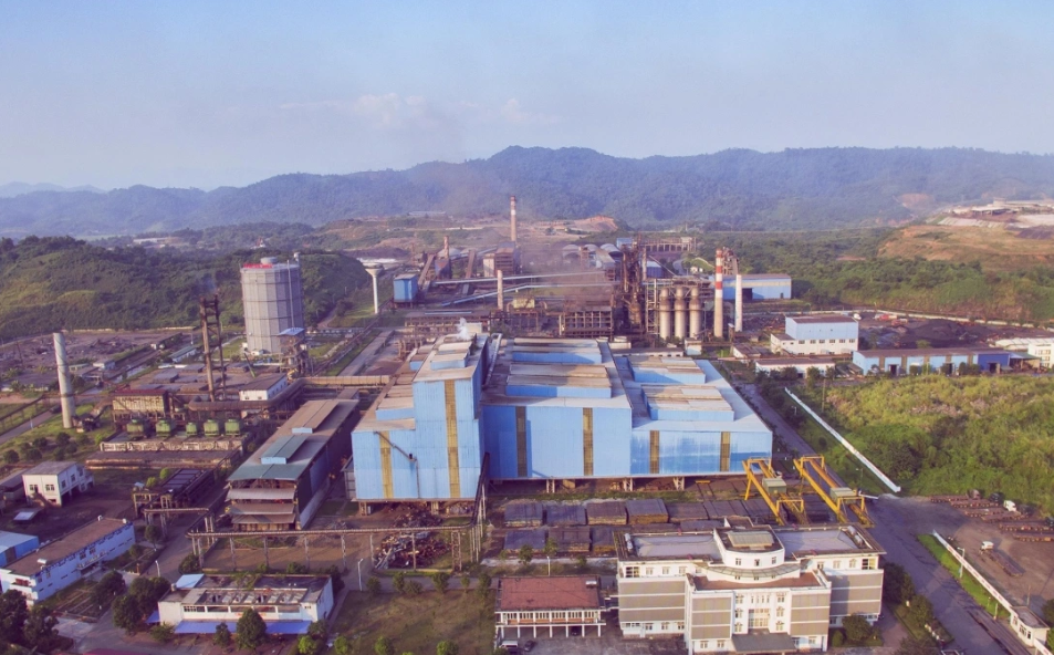 Sau Hóa chất Đức Giang, Hòa Phát và ông Trần Đăng Khoa lập liên minh 'đổ bộ' Lào Cai, nhắm mỏ sắt lớn nhất Đông Nam Á - Ảnh 1.