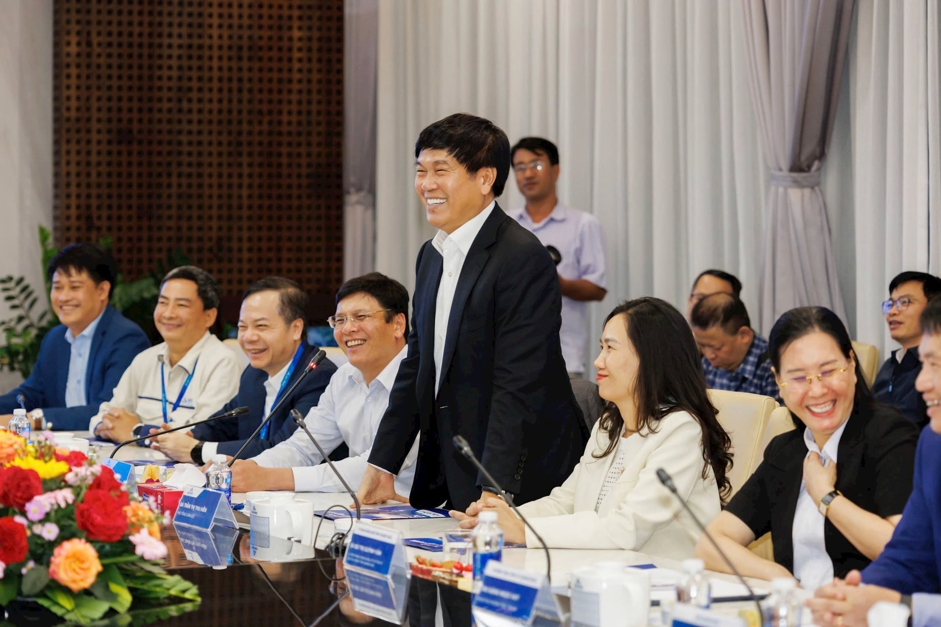 Sau Hóa chất Đức Giang, Hòa Phát và ông Trần Đăng Khoa lập liên minh 'đổ bộ' Lào Cai, nhắm mỏ sắt lớn nhất Đông Nam Á - Ảnh 3.