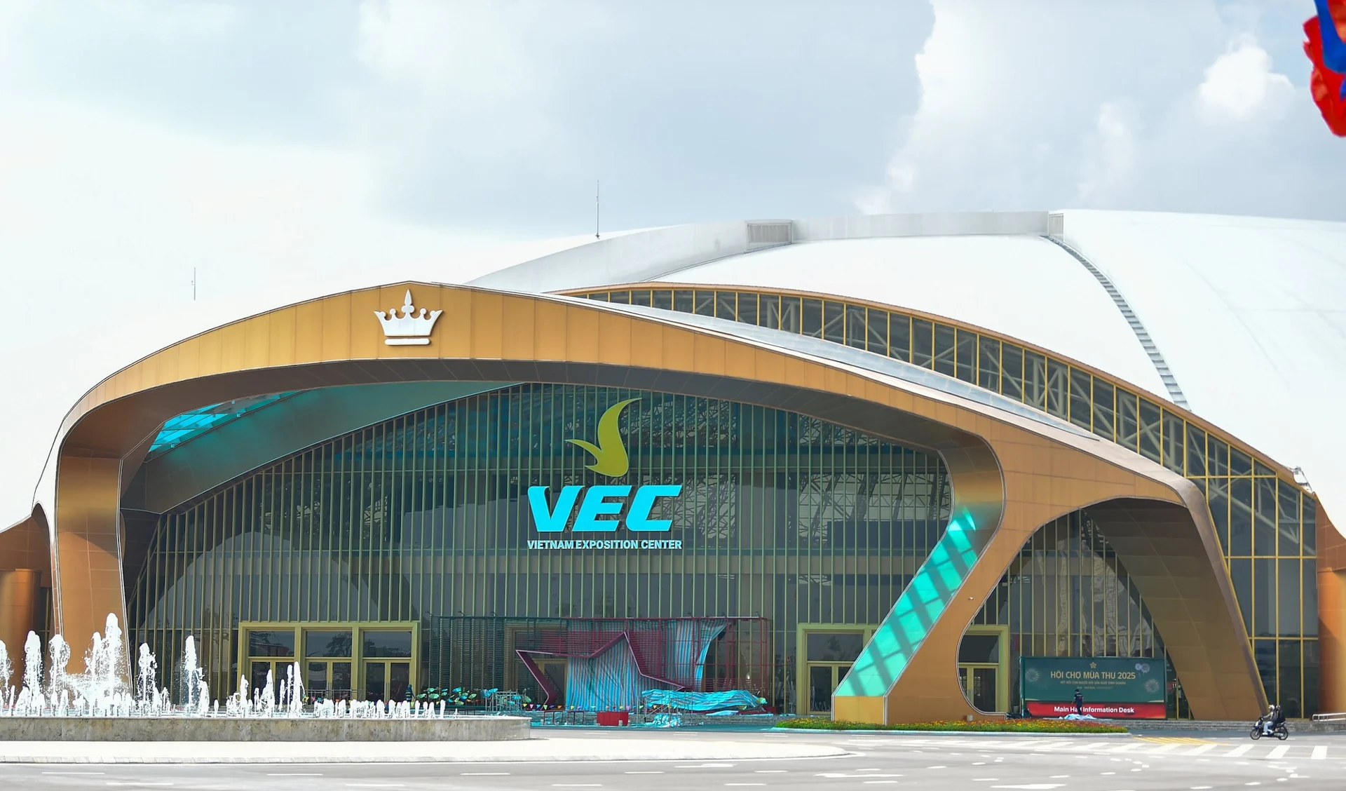 Bán xong dự án Vinhomes Cổ Loa, <a style='text-decoration: none;' href='/VEF'>VEF</a> biến động mạnh trong kết quả kinh doanh - Ảnh 1.