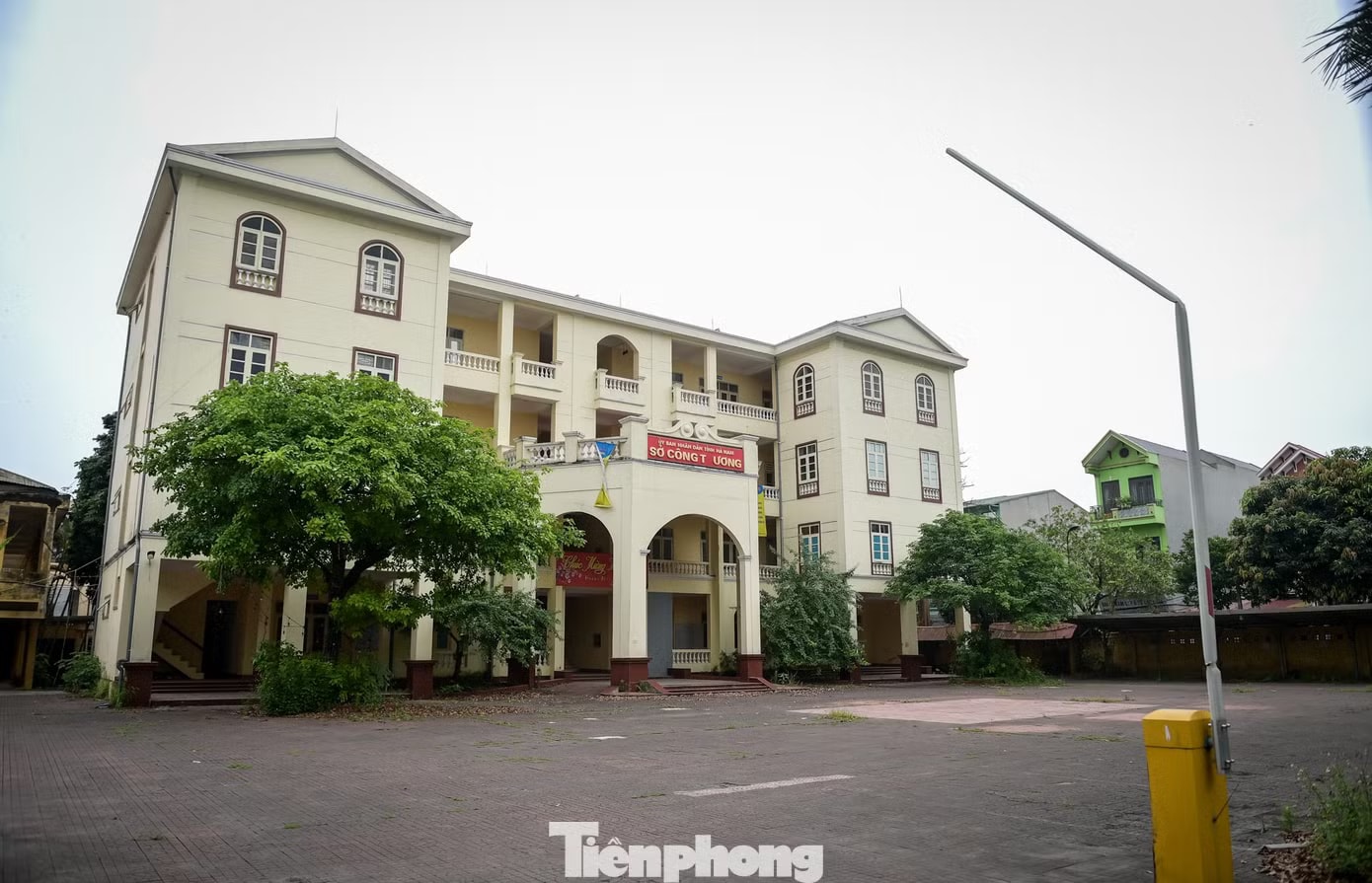 Cảnh hàng loạt trụ sở dôi dư bỏ trống sau sáp nhập ở Ninh Bình - Ảnh 5.