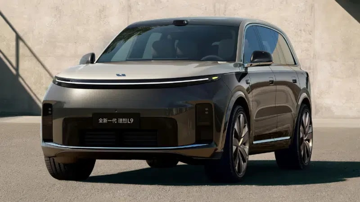 SUV mới gây sốc với công nghệ 'nhấc từng bánh', chạy điện 340 km, kéo được 1,5 tấn